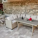 Vintage Garden Daire