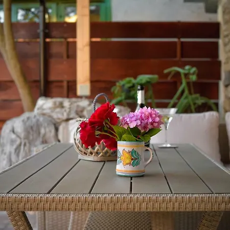 Vintage Garden Apartment Pula